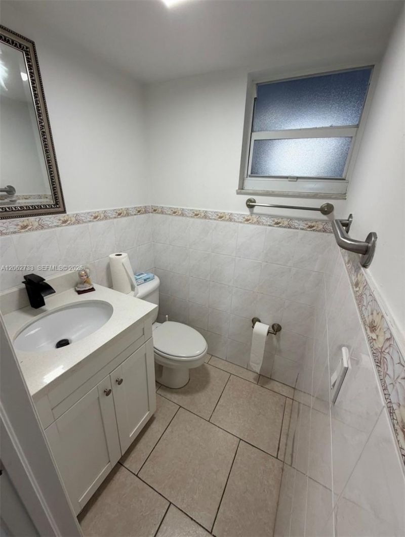 310 Fontainebleau Blvd, Unit 206, Miami, FL 33172 Photo