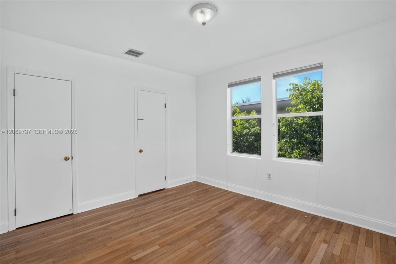 1027 Euclid Ave, Unit 4, Miami Beach, FL 33139 Photo