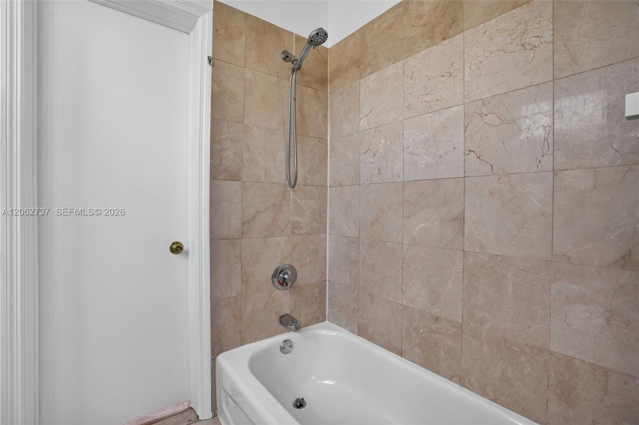 1027 Euclid Ave, Unit 4, Miami Beach, FL 33139 Photo