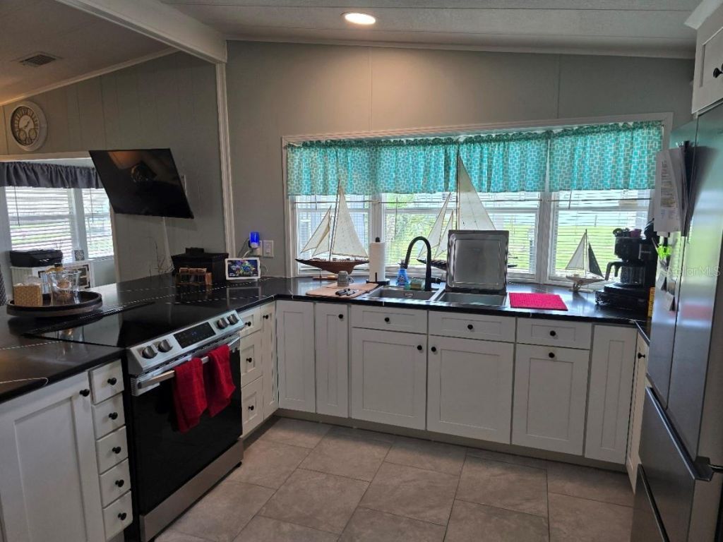 5316 53rd Avenue E, Unit L11, Bradenton, FL 34203 Photo