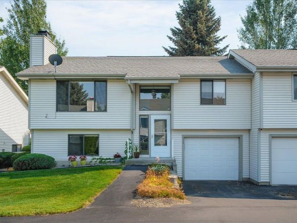 930 E CALKINS Dr, Spokane, WA 99208