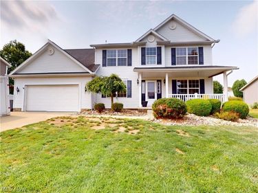 2450 Fairchild Circle NW, Uniontown, OH 44685