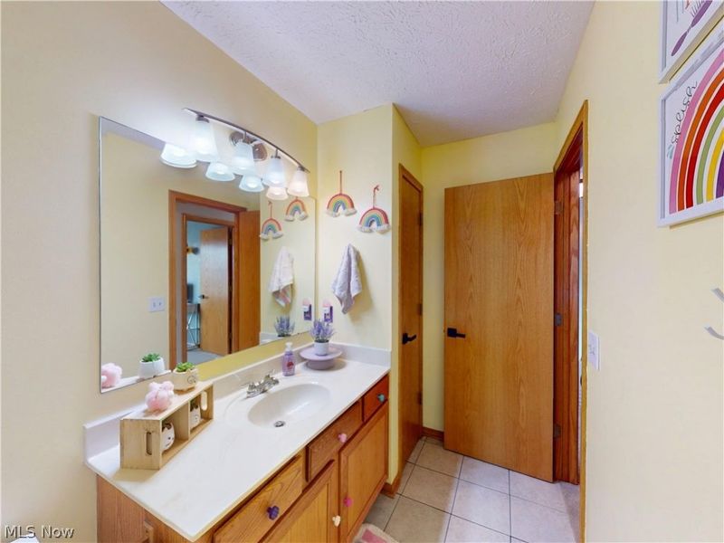 2450 Fairchild Circle NW, Uniontown, OH 44685 Photo 37