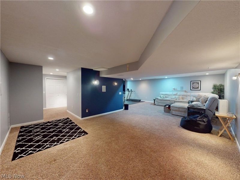 2450 Fairchild Circle NW, Uniontown, OH 44685 Photo 38