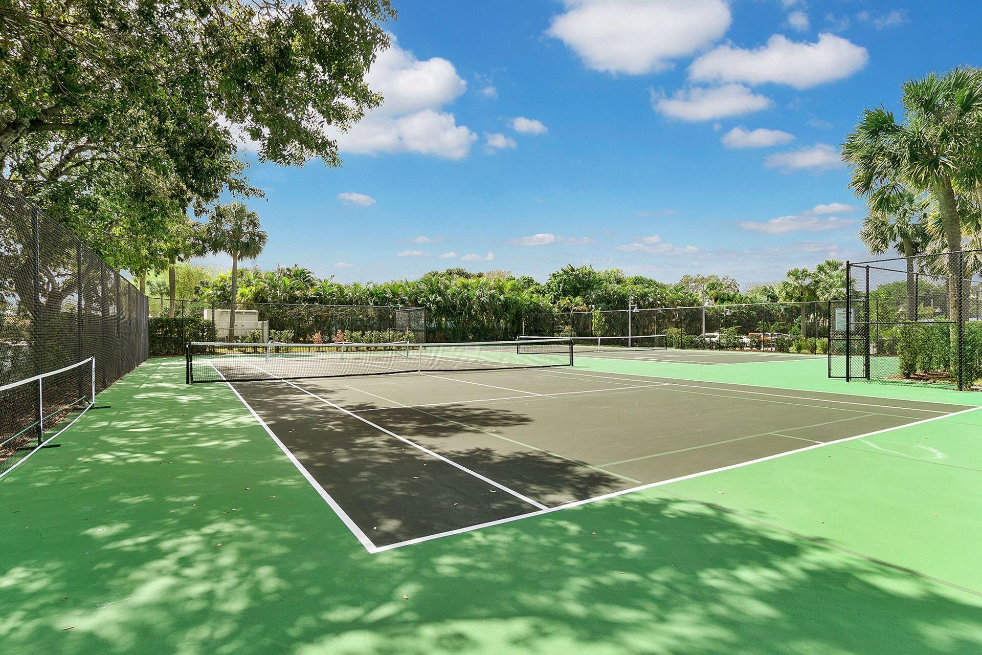 542 Bay Colony Drive N, Unit 542, Juno Beach, FL 33408 Photo