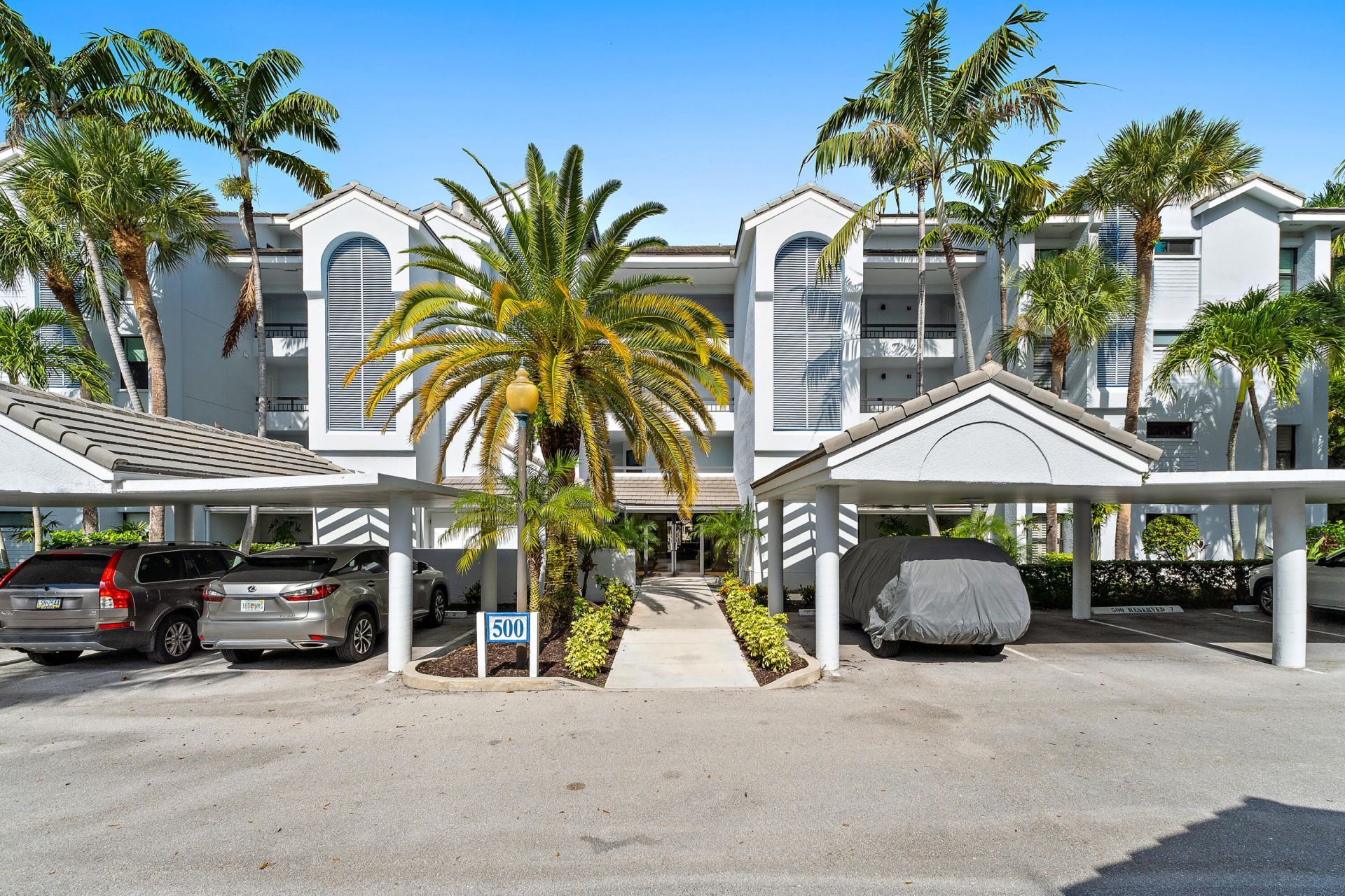 542 Bay Colony Drive N, Unit 542, Juno Beach, FL 33408 Photo