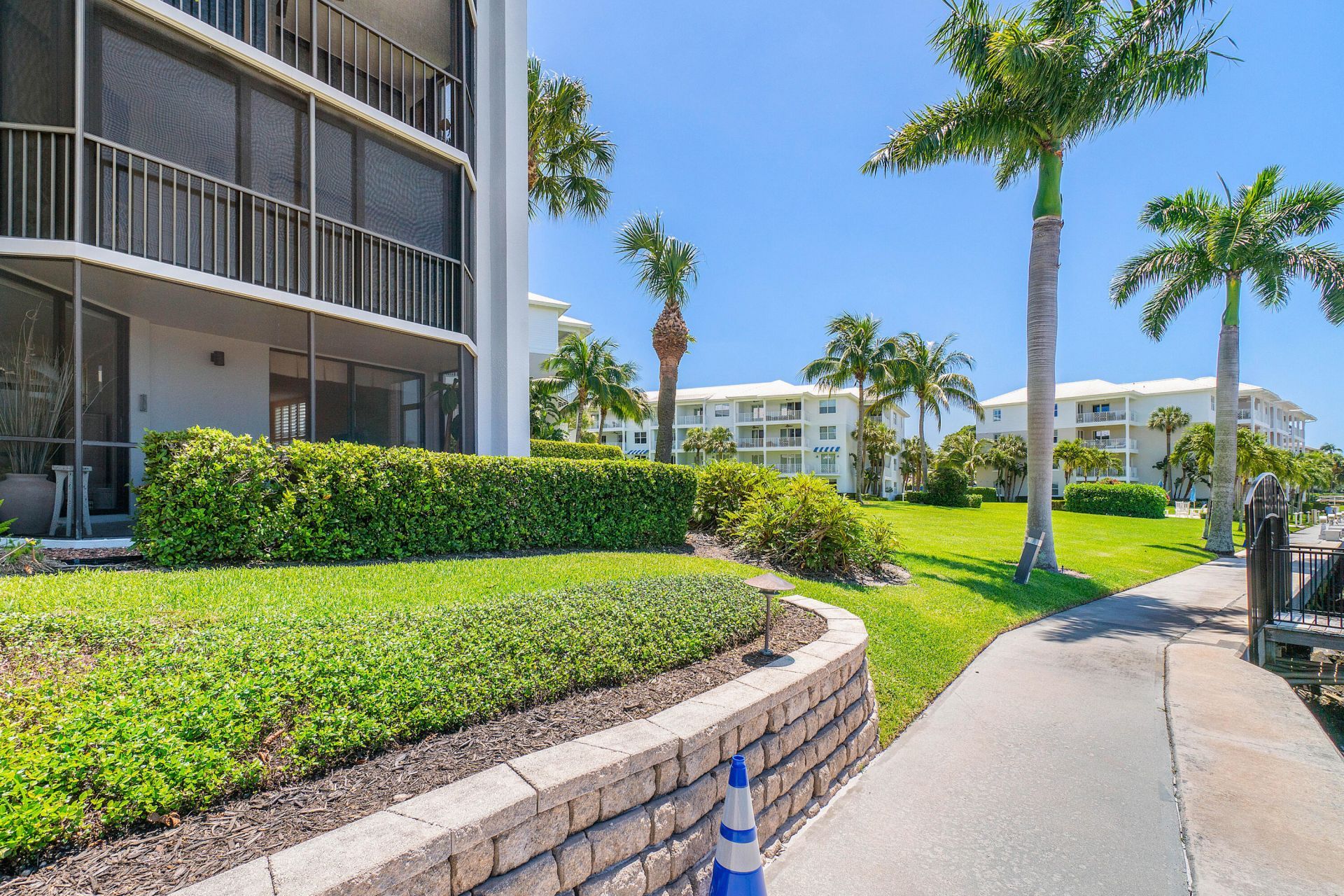 542 Bay Colony Drive N, Unit 542, Juno Beach, FL 33408 Photo