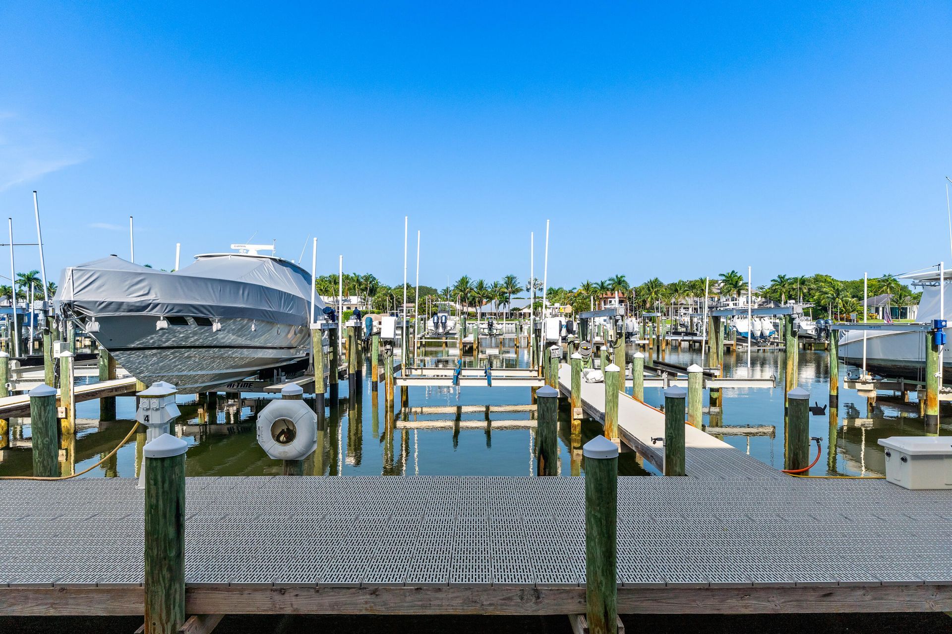 542 Bay Colony Drive N, Unit 542, Juno Beach, FL 33408 Photo