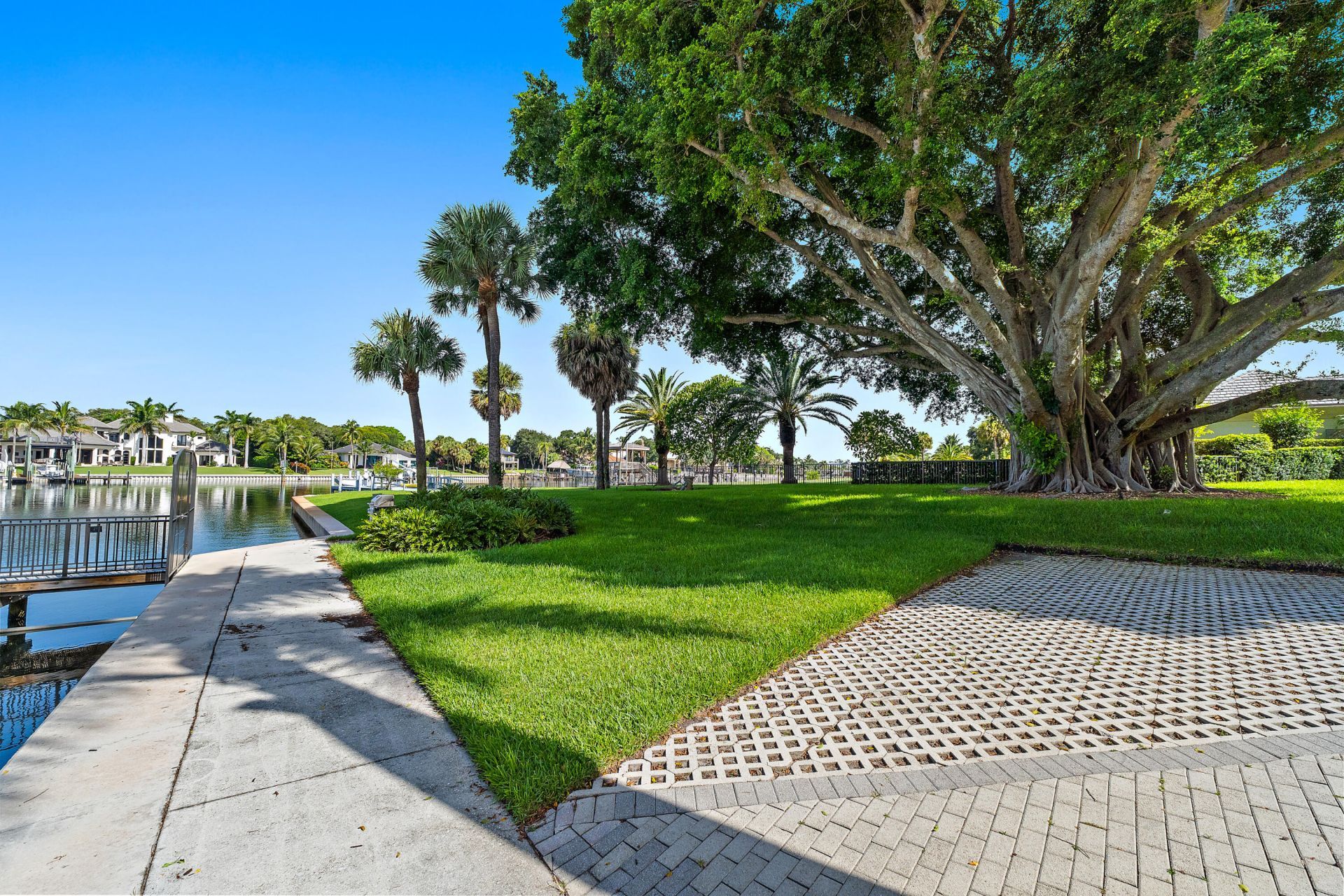 542 Bay Colony Drive N, Unit 542, Juno Beach, FL 33408 Photo