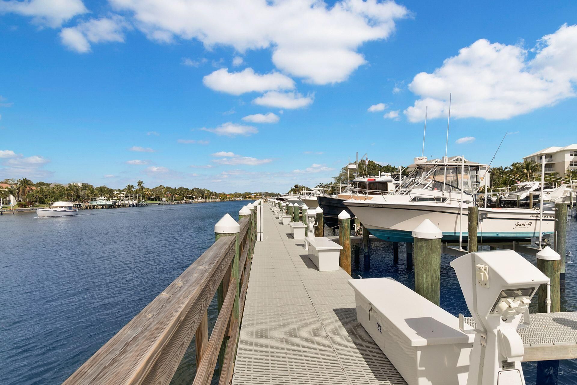 542 Bay Colony Drive N, Unit 542, Juno Beach, FL 33408 Photo