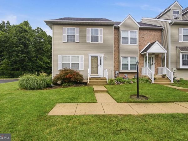75 LOUIS JAMES COURT, Unit 75, UPPER CHICHESTER, PA 19014