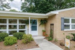 663 Swallow Ave. photo 4
