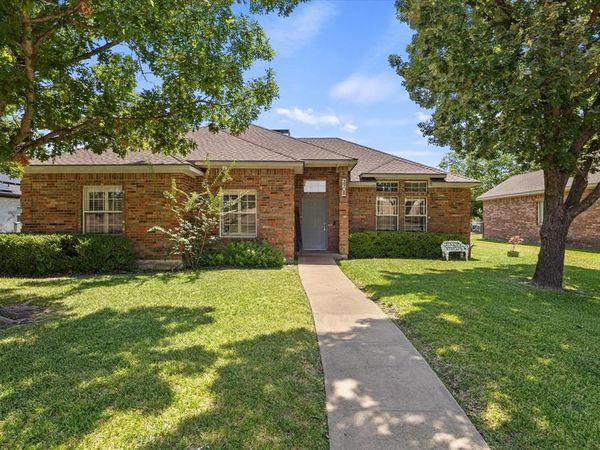 3908 Shackelford Drive , Mesquite, TX 75150