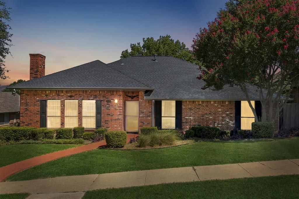 2909 Cambridgeshire Drive , Carrollton, TX 75007 Main Photo