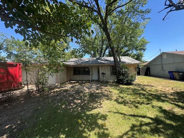 14048 Stardust Lane , Farmers Branch, TX 75234