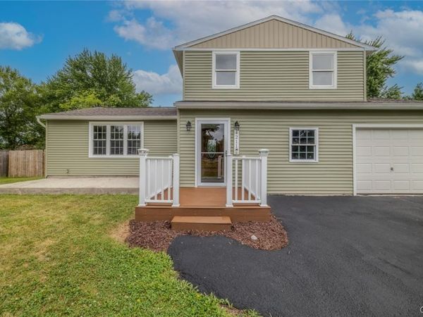 4211 Inverrary Drive, Liverpool, NY 13090