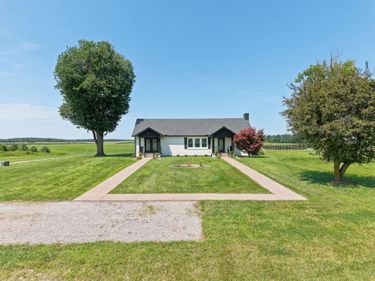 1470 N State Route 93 , Kuttawa, KY 42055