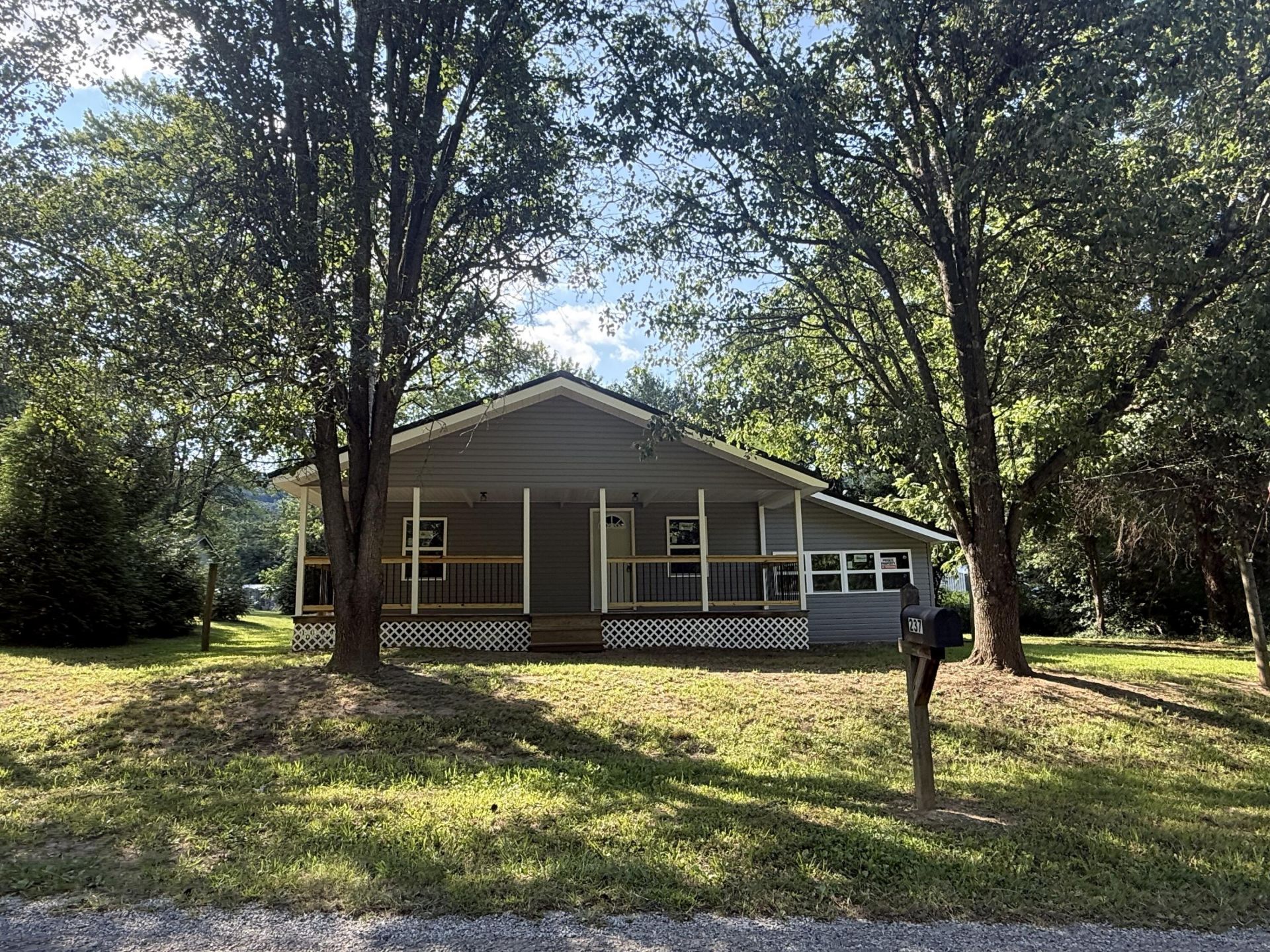 237 Higglentown Road Pikeville, TN 37367