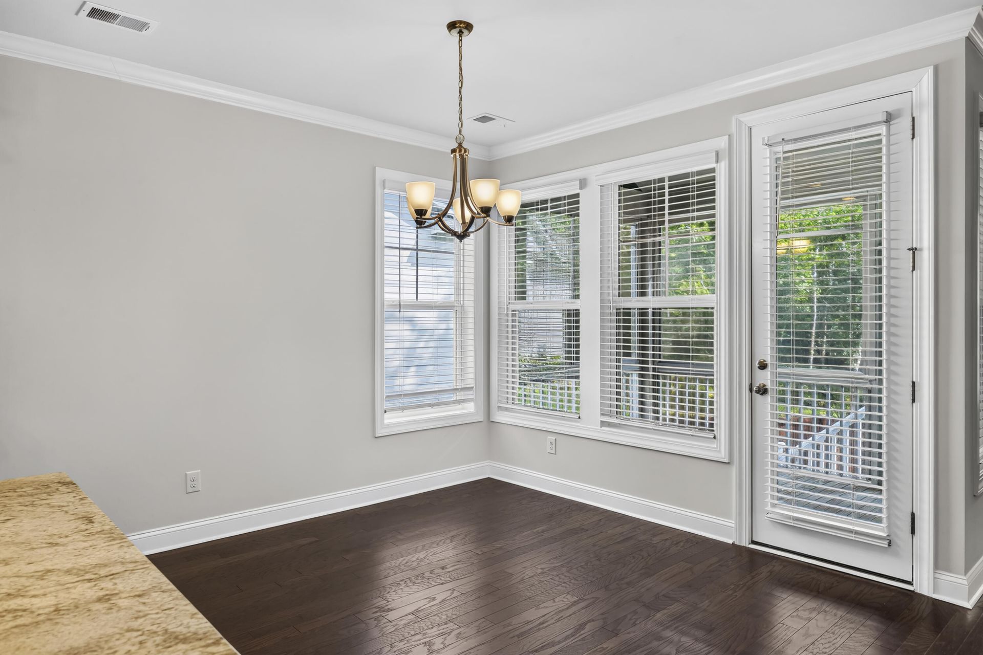 2031 Syreford Court Photo 24