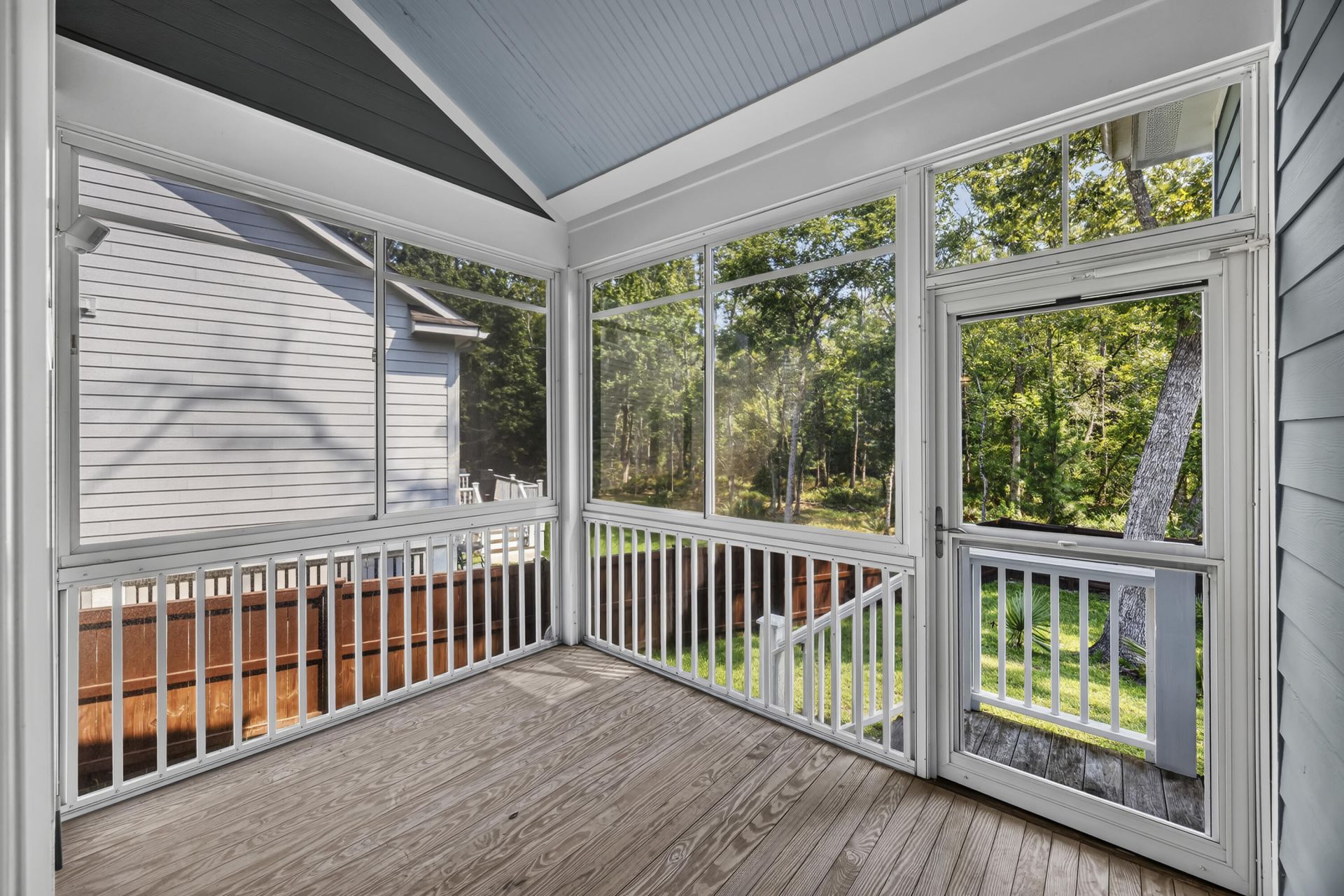 2031 Syreford Court Photo 25
