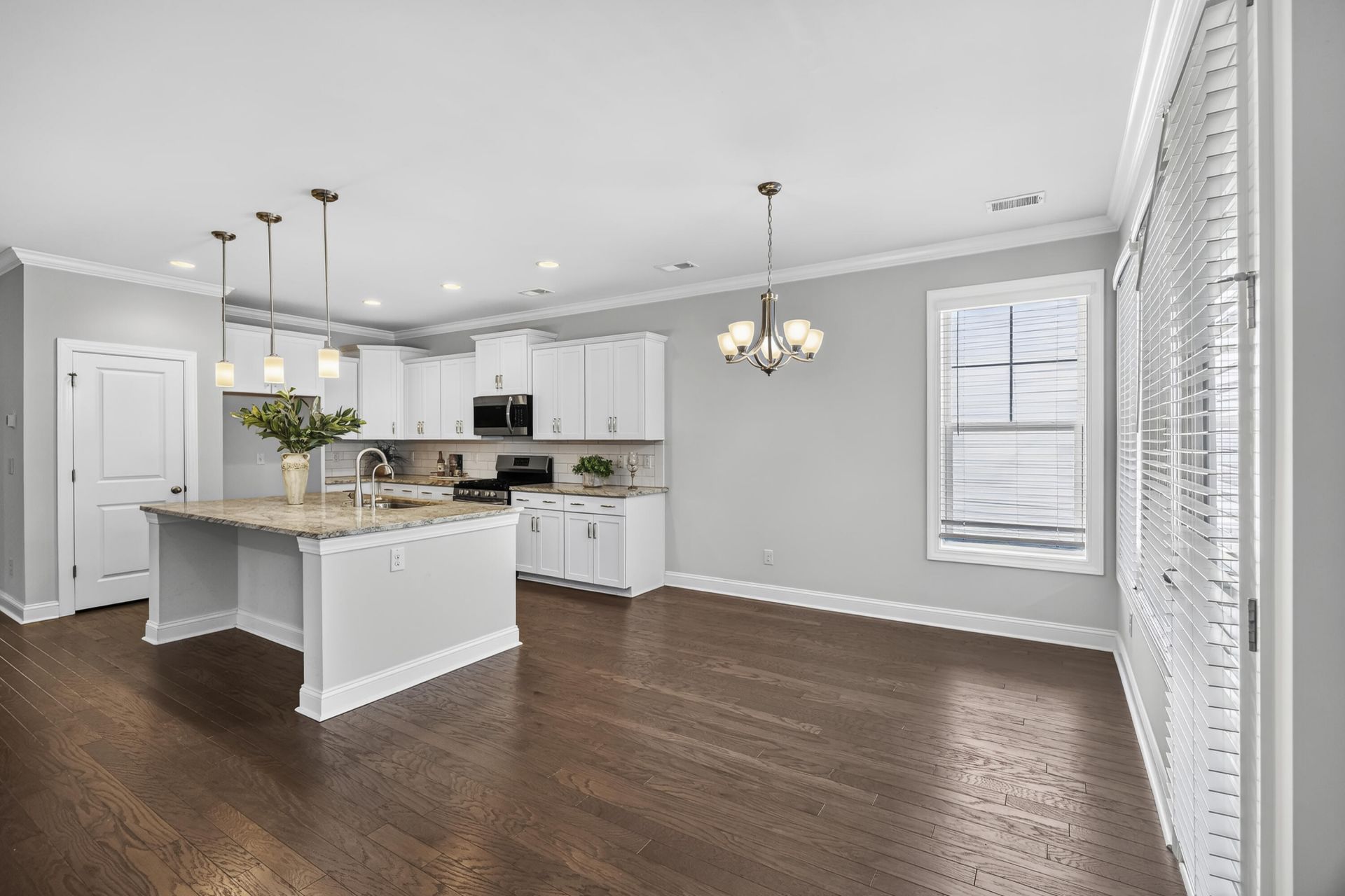 2031 Syreford Court Photo 27