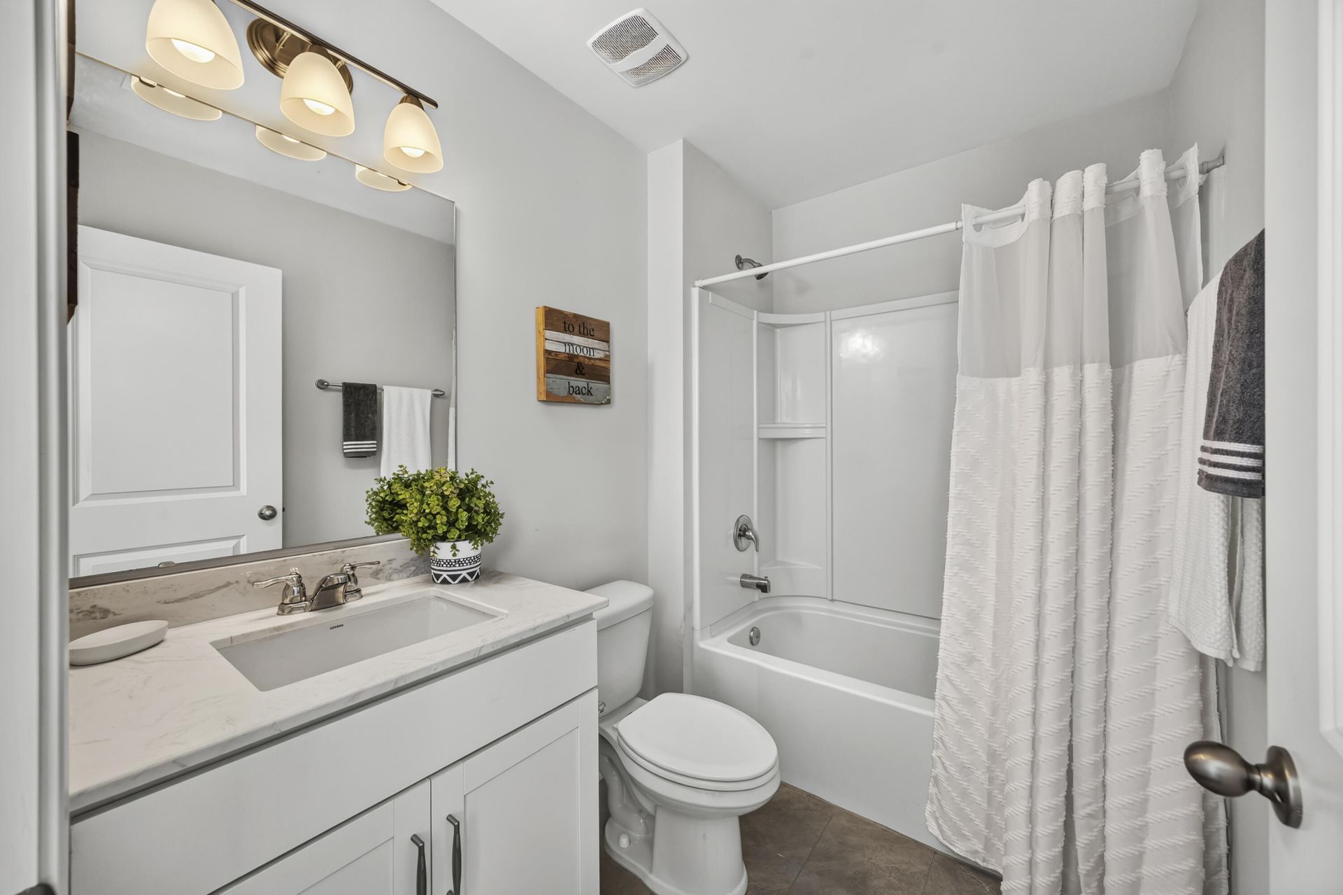 2031 Syreford Court Photo 41