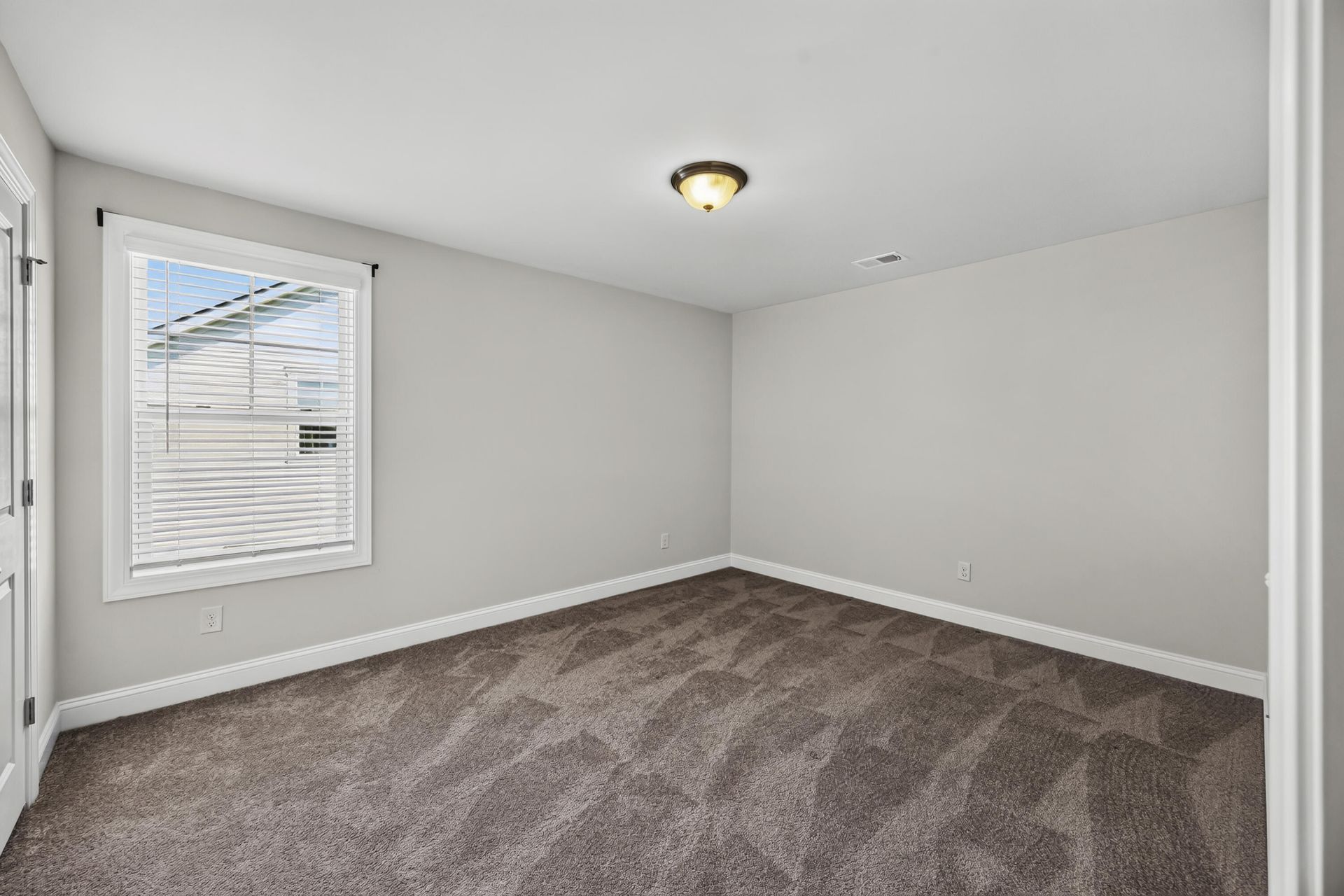 2031 Syreford Court Photo 42