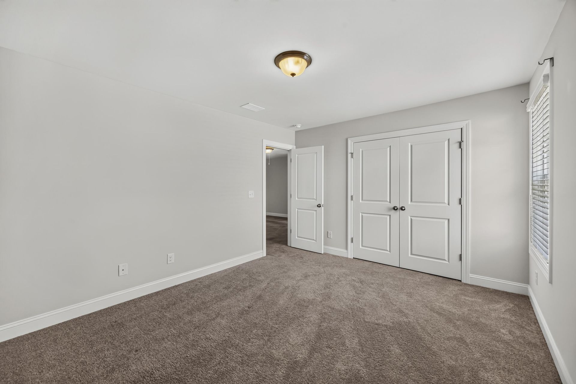 2031 Syreford Court Photo 43