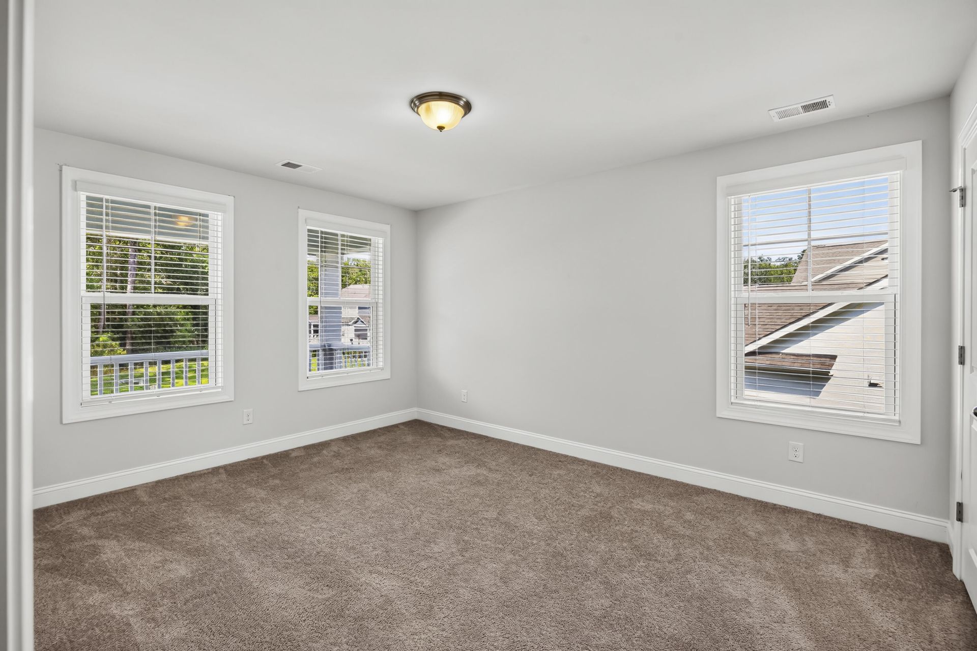 2031 Syreford Court Photo 46