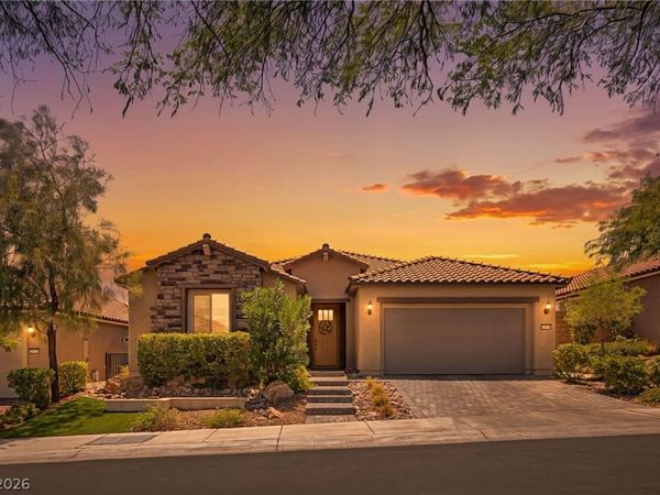10433 Skye Paseo Avenue , Las Vegas, NV 89166