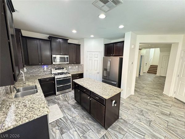 8123 Mosaic Sunrise Lane , Las Vegas, NV 89166