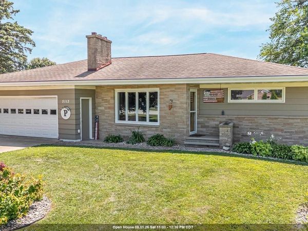 5113 COUNTY ROAD II, Larsen, WI 54947