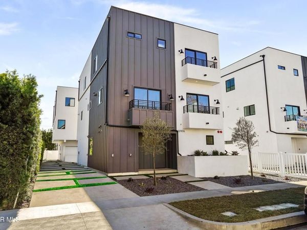 10906 Hesby Street, North Hollywood, CA 91601