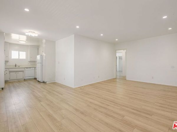 2803 Arizona Avenue, Unit 11, Santa Monica, CA 90404