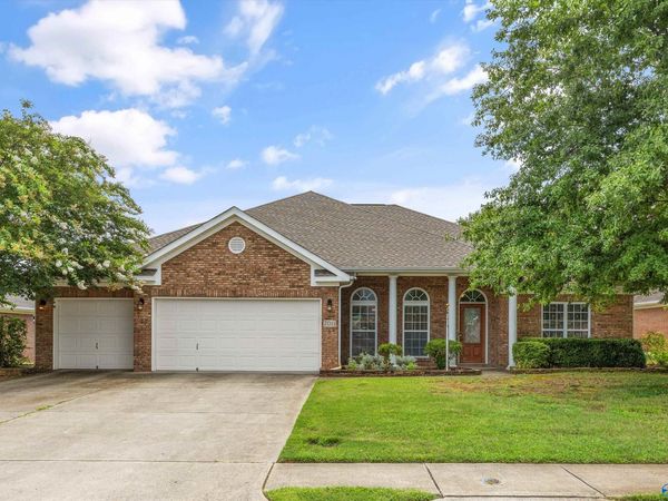 7011 Freedom Park Circle SE, Owens Cross Roads, AL 35763