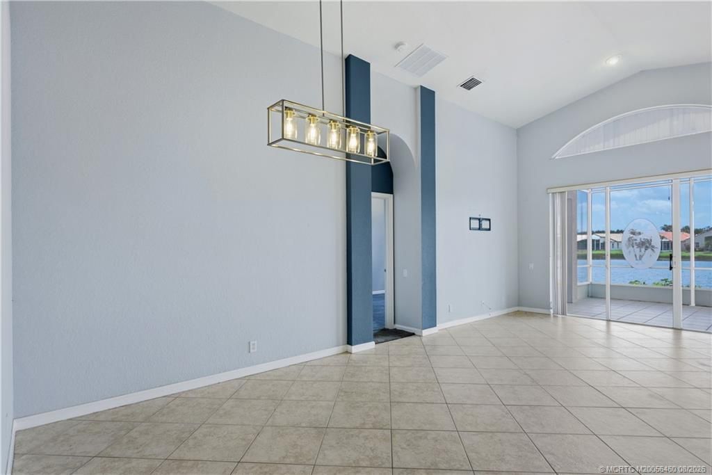 437 NW Sunview Way, Port Saint Lucie, FL 34986 Photo
