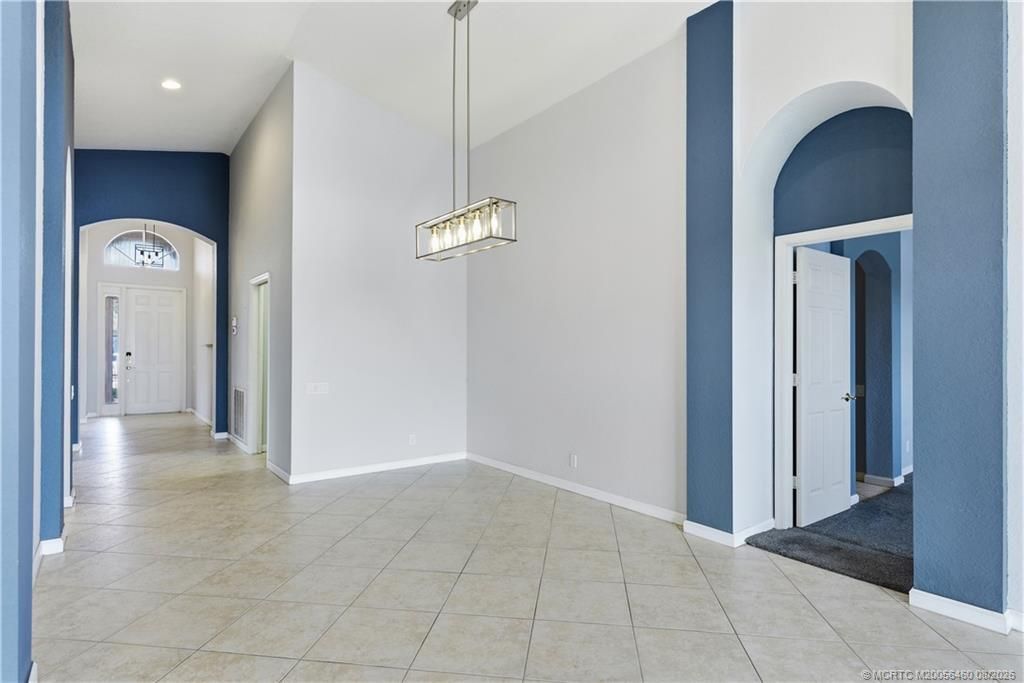 437 NW Sunview Way, Port Saint Lucie, FL 34986 Photo