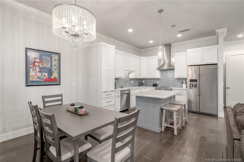 411 SE High School Avenue, Stuart, FL 34994 Photo
