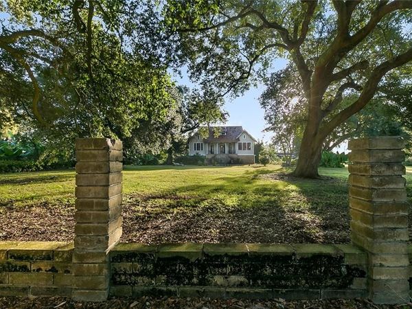 2020 FARRAGUT Street , New Orleans, LA 70114