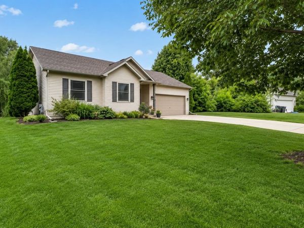 1030 Carriage Drive, Sun Prairie, WI 53590