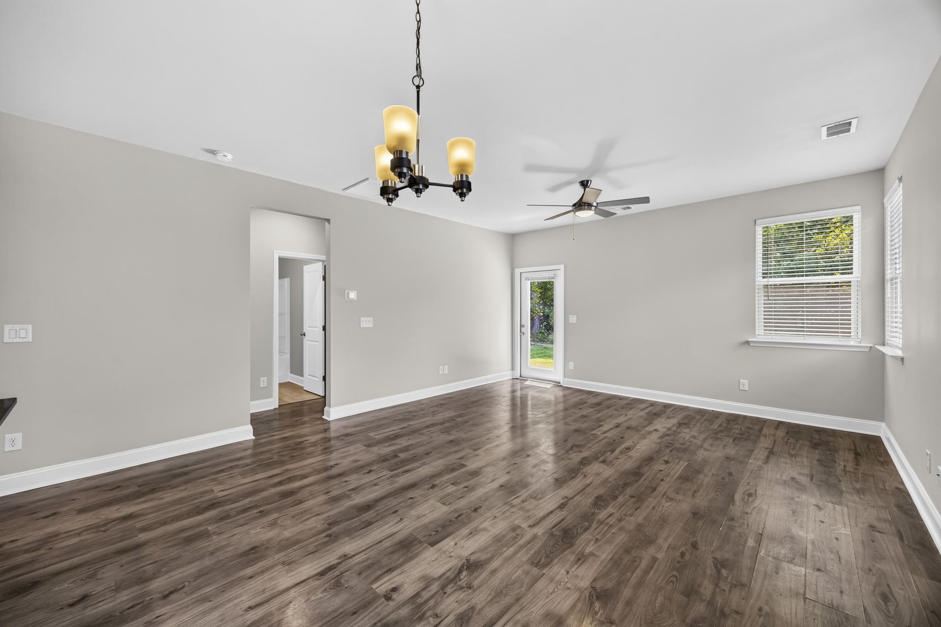 1184 Warrens Way Photo 6
