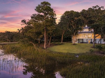 1358 Polly Point Road, Wadmalaw Island, SC 29487