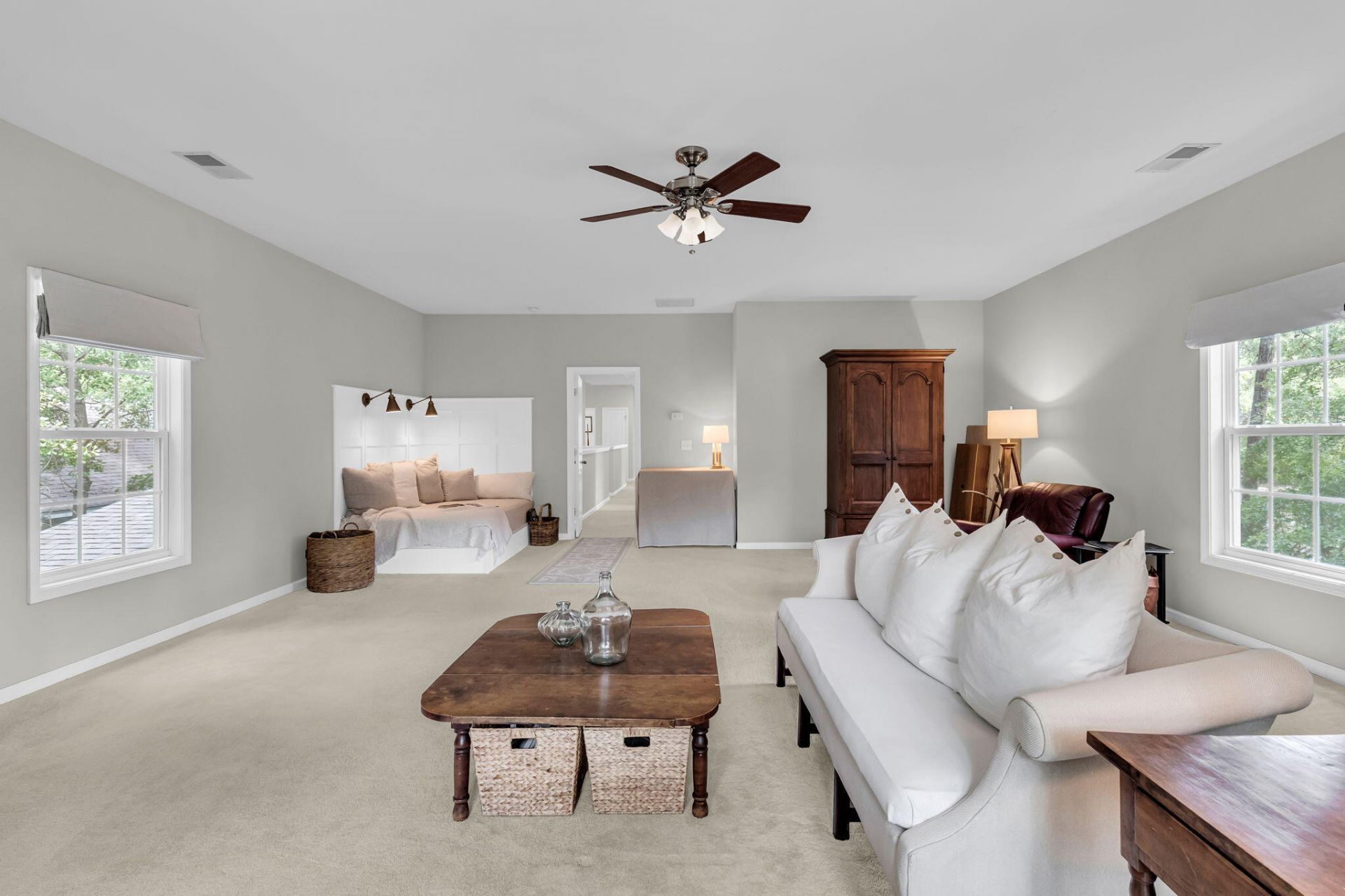 255 Hundred Oaks Parkway Photo 10