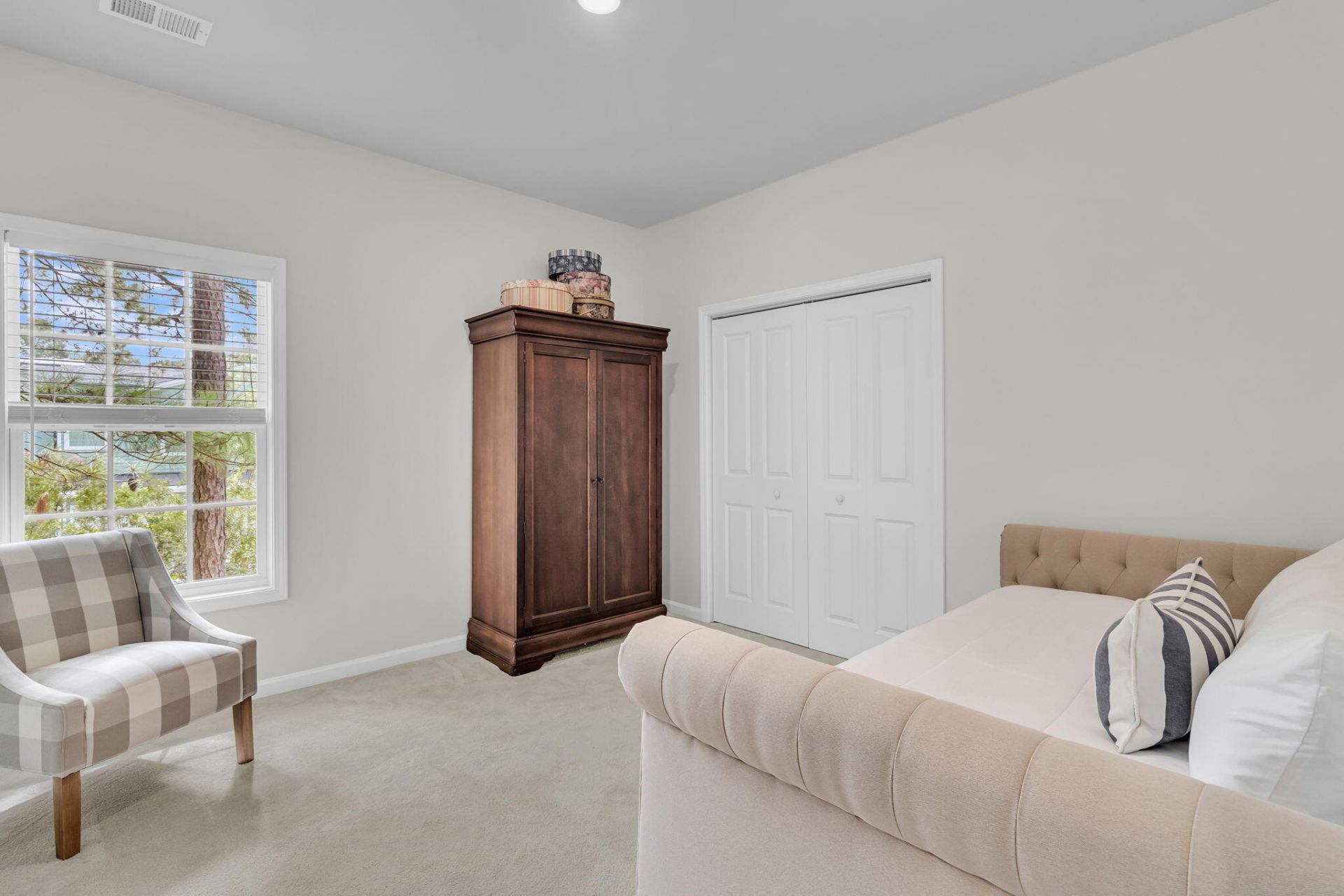 255 Hundred Oaks Parkway Photo 48