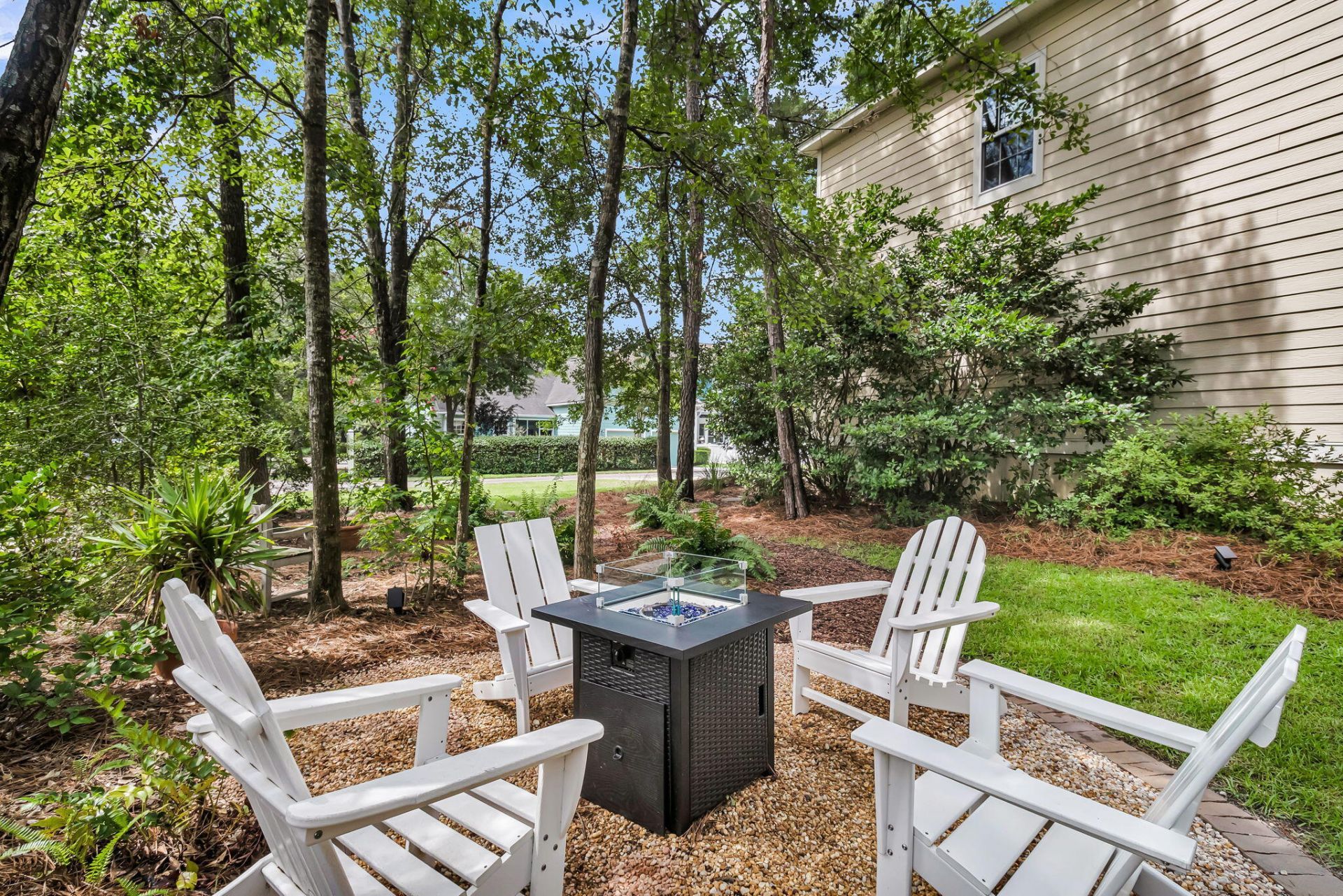 255 Hundred Oaks Parkway Photo 9