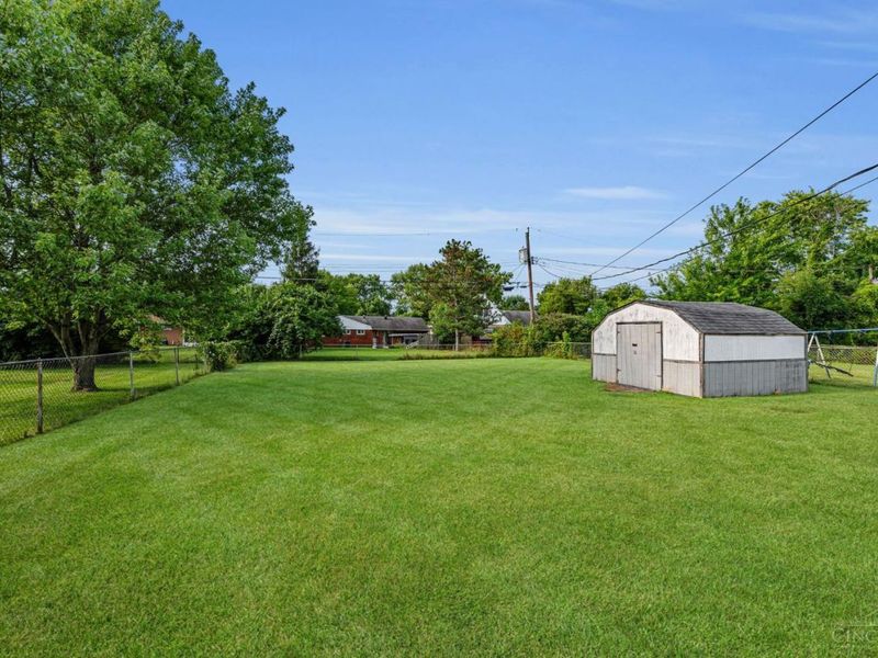 1013 Halesworth Drive, Cincinnati, OH 45240 Photo 29