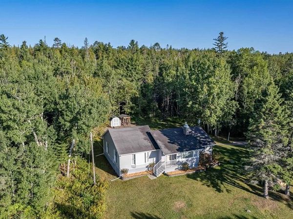5845 N Shore Drive, Duluth, MN 55804