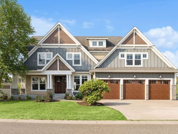 54 Monarch Way, North Oaks, MN 55127