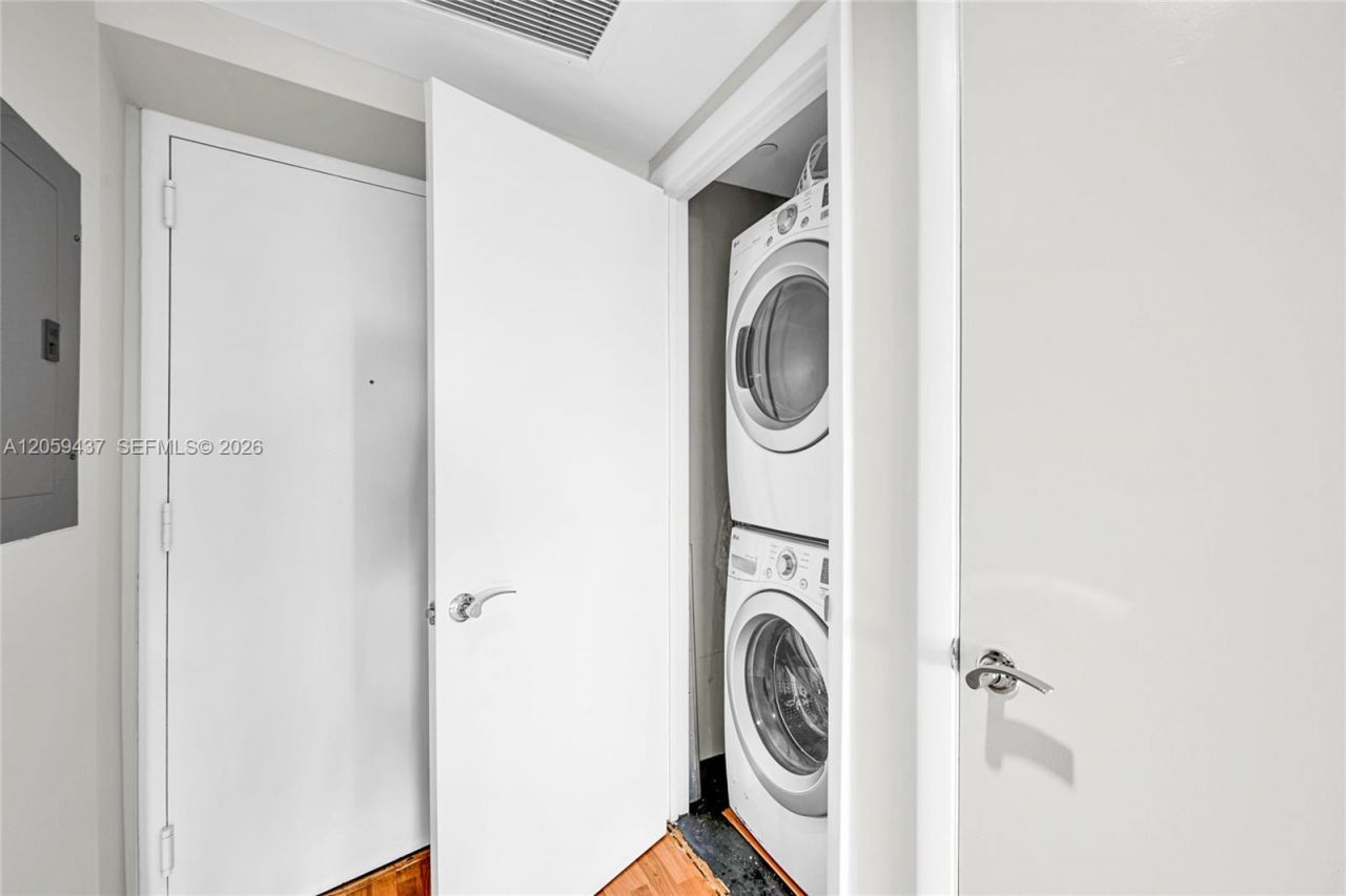 1850 S Ocean Dr, Unit 2709, Hallandale Beach, FL 33009 Photo