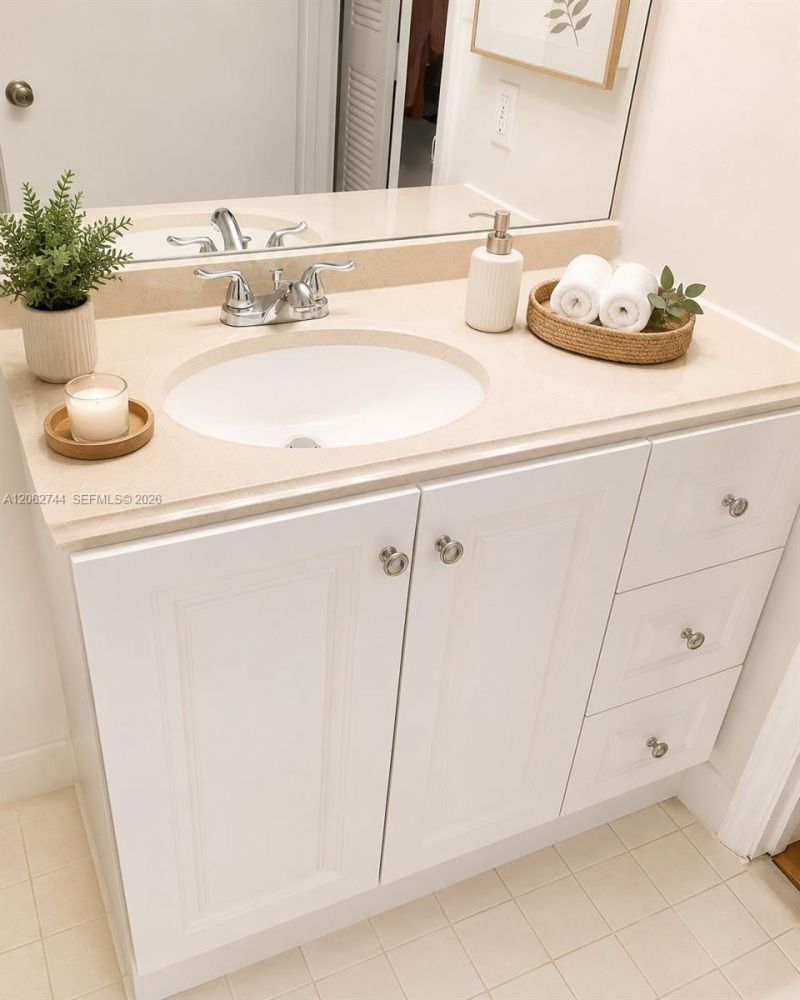 560 S Park , Unit 7-23, Hollywood, FL 33021 Photo